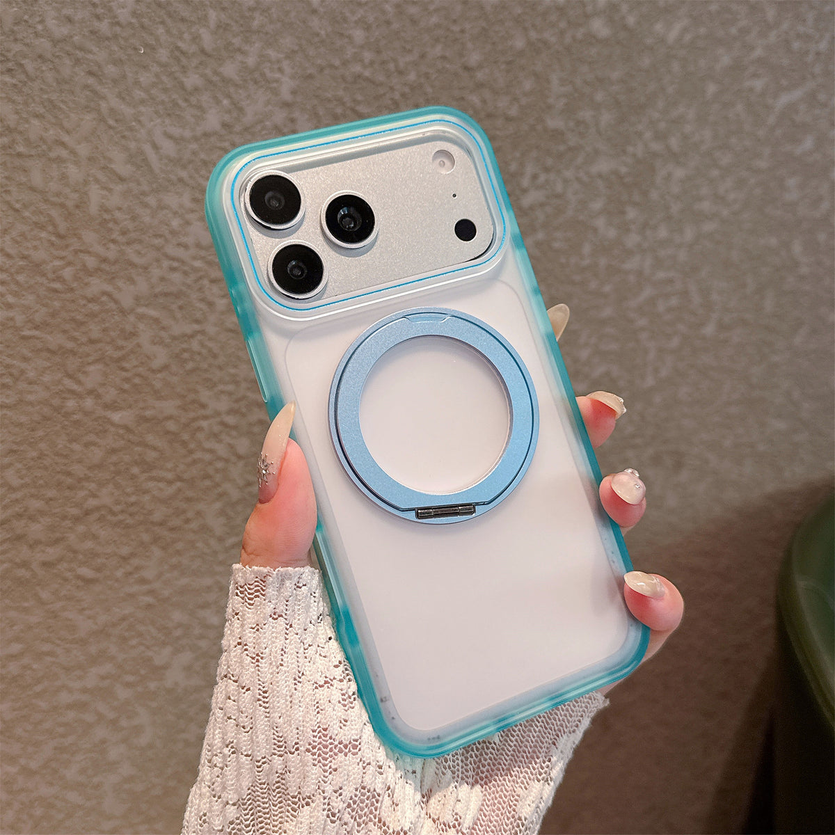 Sandblasted magnetic suction phone case